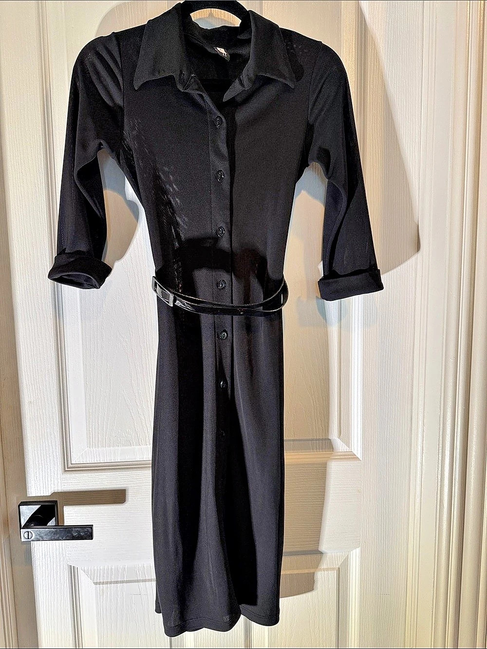 Forever 21 Black Belted Midi Dress Size 2 Like New